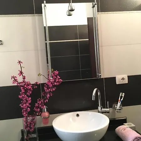 Apartment Cloud 7 *